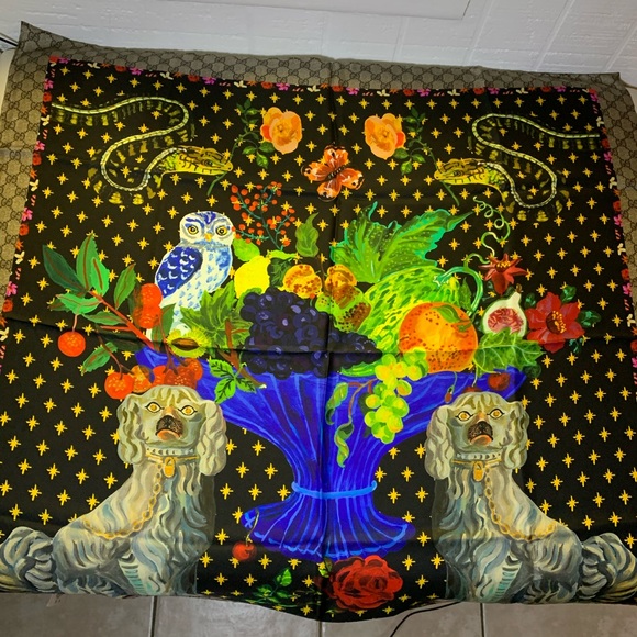 NWT Gucci Scarf Silk Dogs&Vase Print - Picture 4 of 8